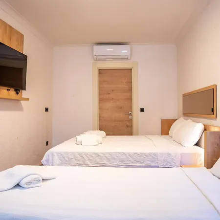 Sunmed Lodge